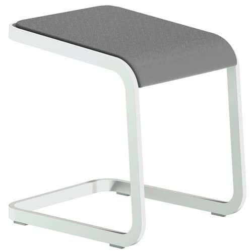 Tabouret ergonomique bas avec piètement blanc C-Stool