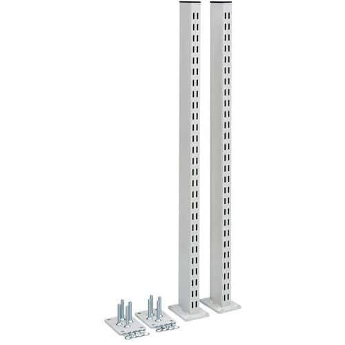 Ein Paar Ständerrahmen, gelocht, auf Platte, Höhe 793 mm - Treston